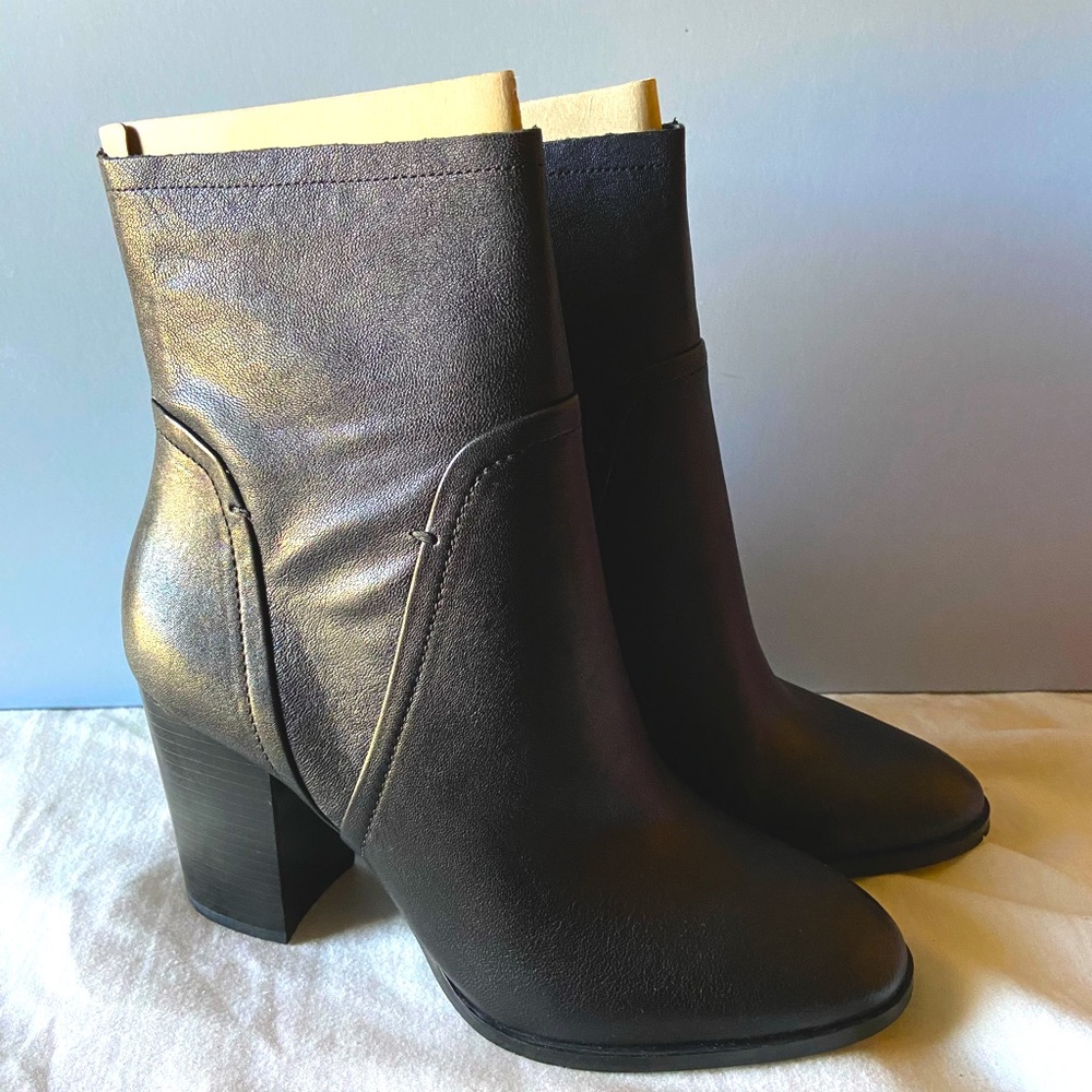NWT Gibson Latimer black leather boots